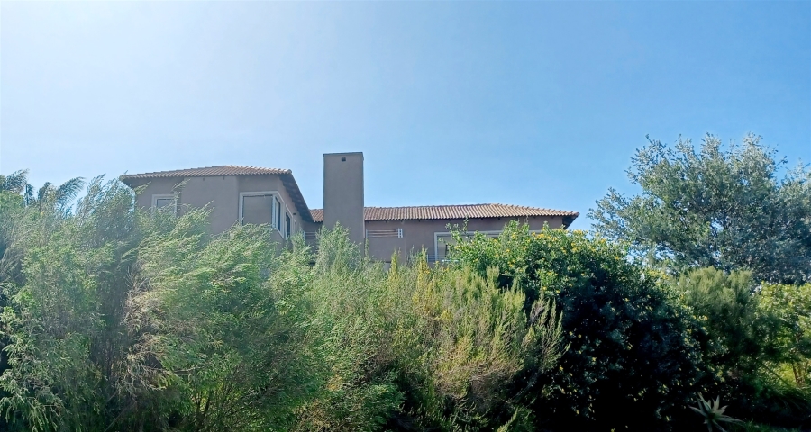 4 Bedroom Property for Sale in The Hill Western Cape